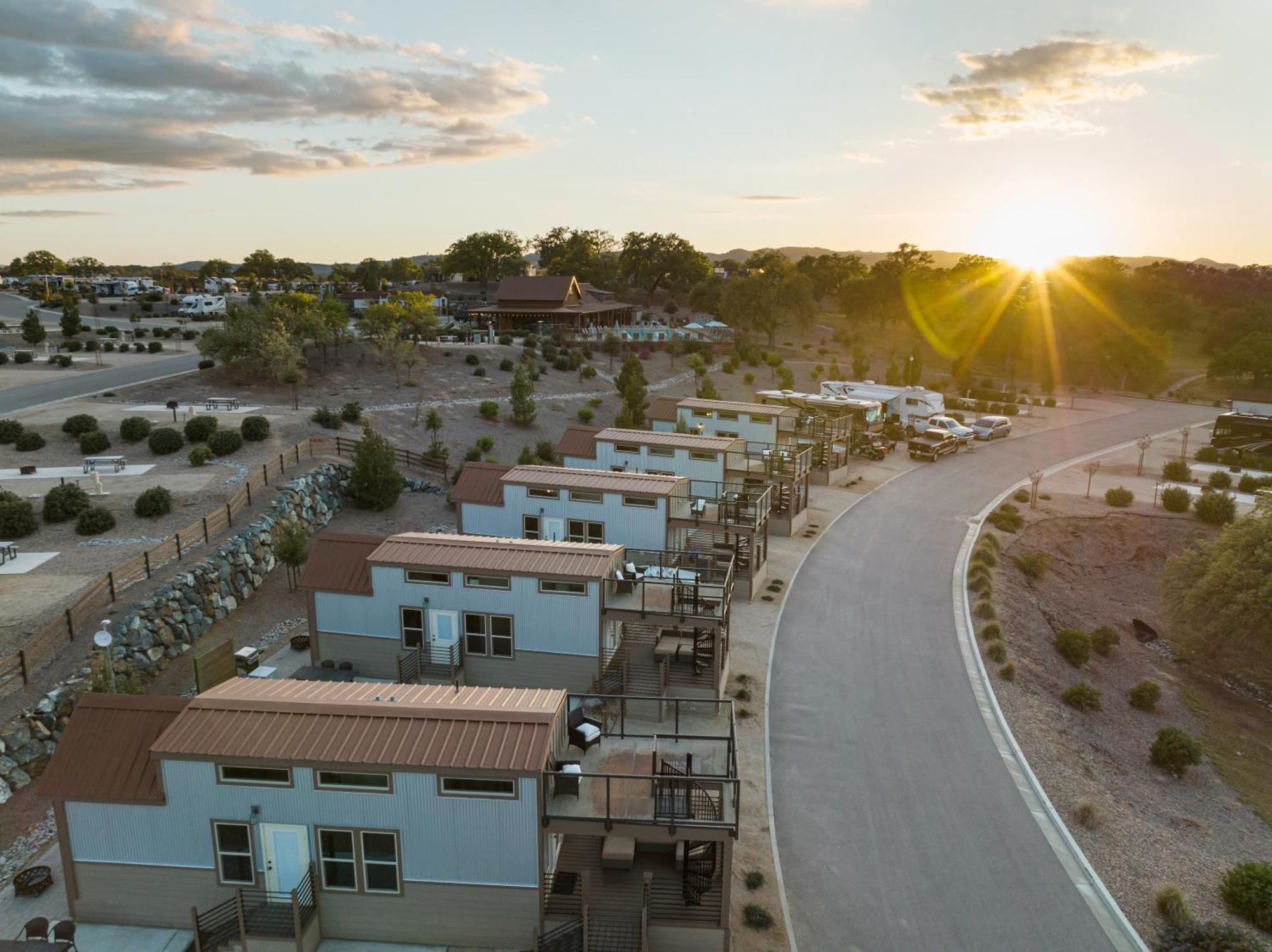 Sun Outdoors Paso Robles Hotel Bagian luar foto