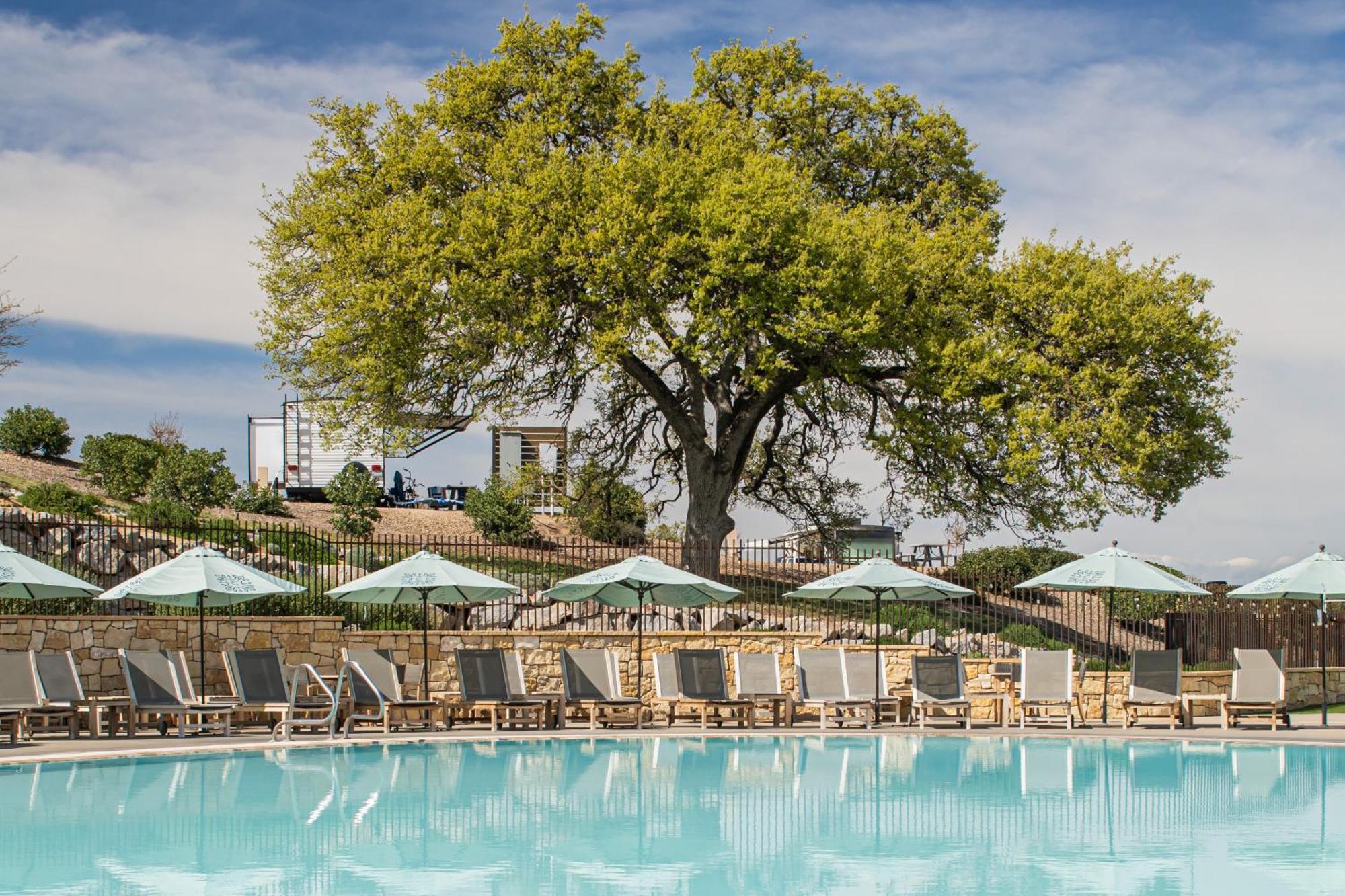 Sun Outdoors Paso Robles Hotel Bagian luar foto